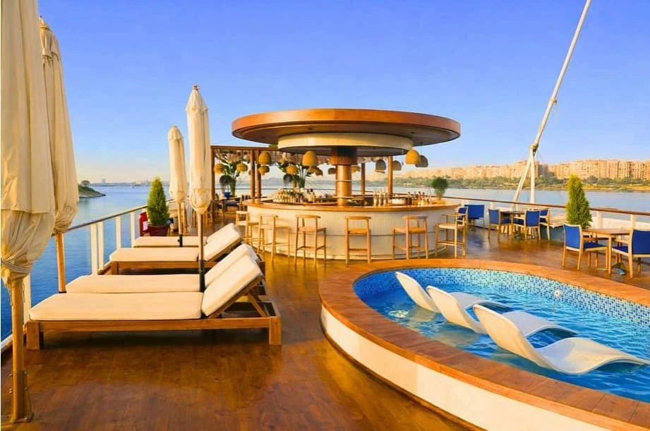 Dahabiya cruise cost in Egypt